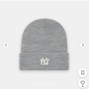 Madhappy New York Yankees Knitted Beanie